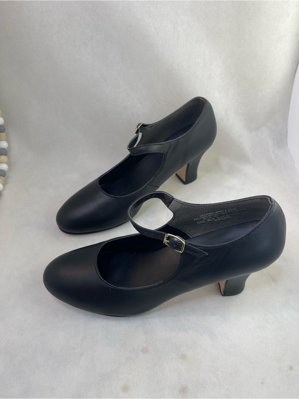 Capezio Manhattan Character Shoe Black 9.5 W